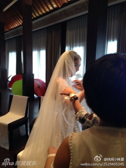 杨幂婚纱视频_杨幂最新婚纱礼服写真 甜美清新依旧(2)