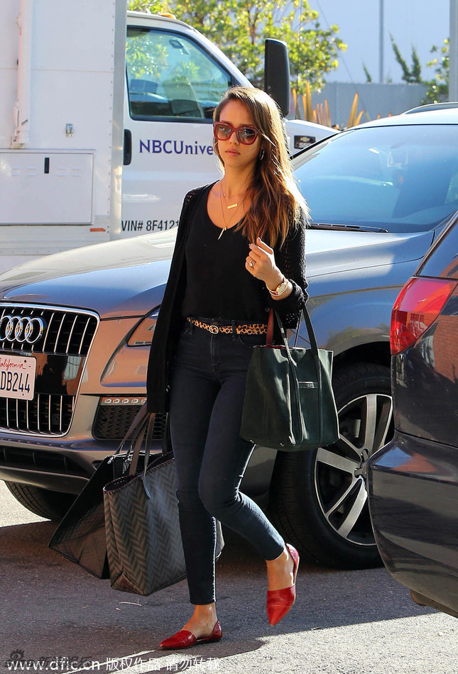 足球年薪-乐鱼app(leyu)官方网站-乐鱼官网