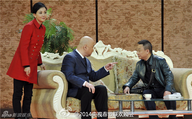 央视春晚郭冬临牛莉小品《人到礼到》