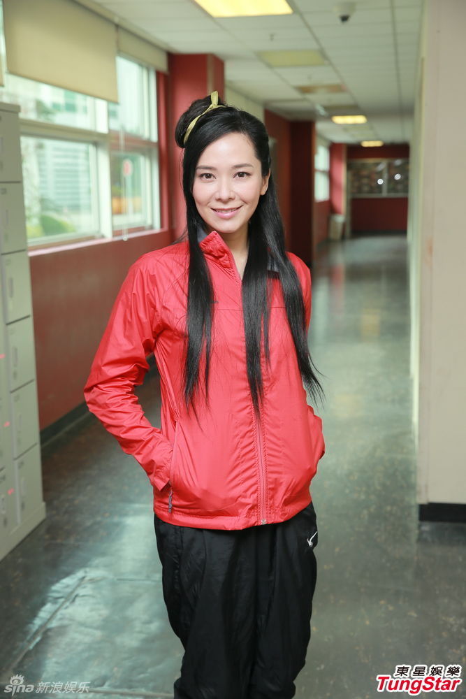 郭羡妮不觉黄宗泽有异 朱千雪迷《星星》