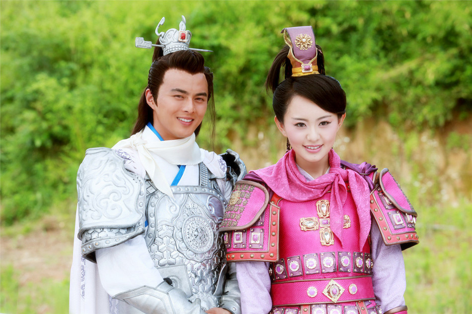 电视剧《隋唐英雄4》于昨日在江苏卫视开播,孙耀琦饰演女将樊梨花