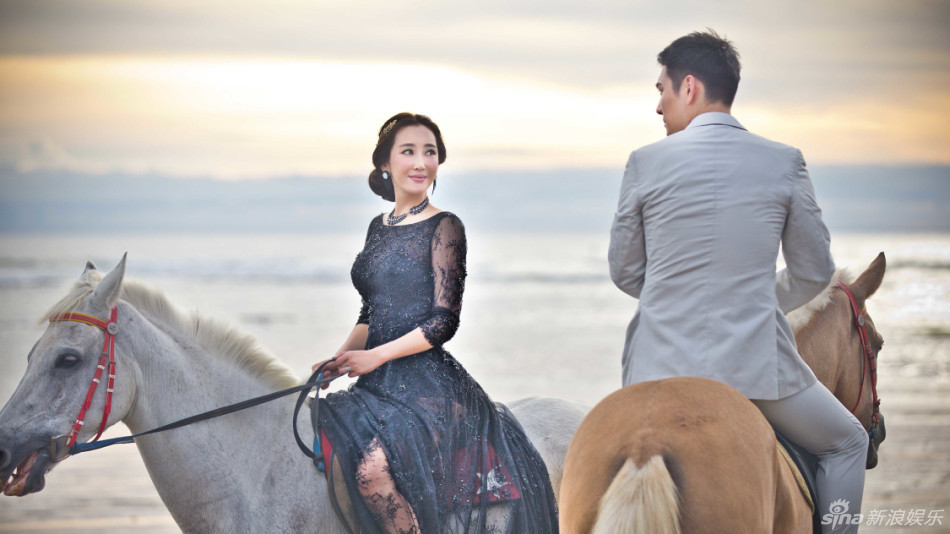 严宽婚纱照_严宽杜若溪婚纱照(3)