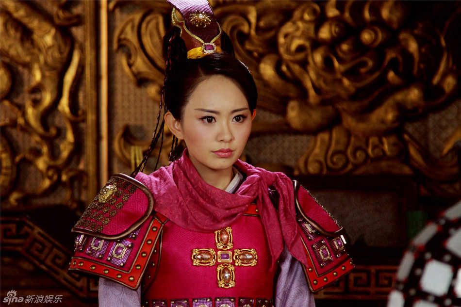 组图:《隋唐4》孙耀琦戎装女将沙场扬威