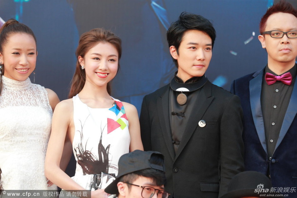 携手 蔡瀚亿 卖萌