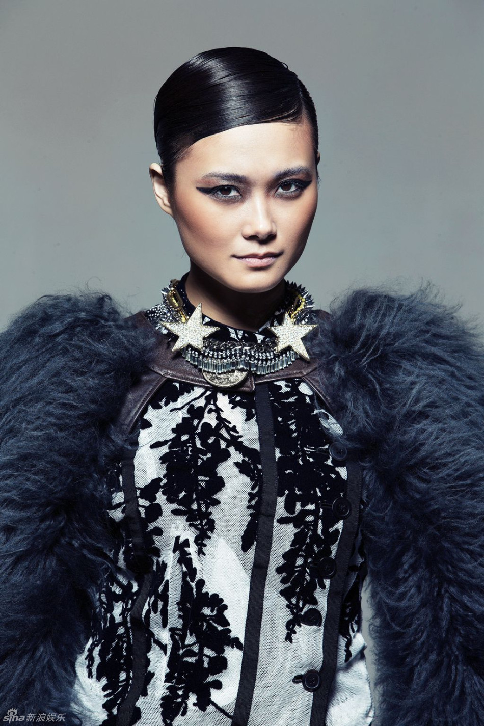 【新闻】李宇春用歌曲传递态度 用造型引领时