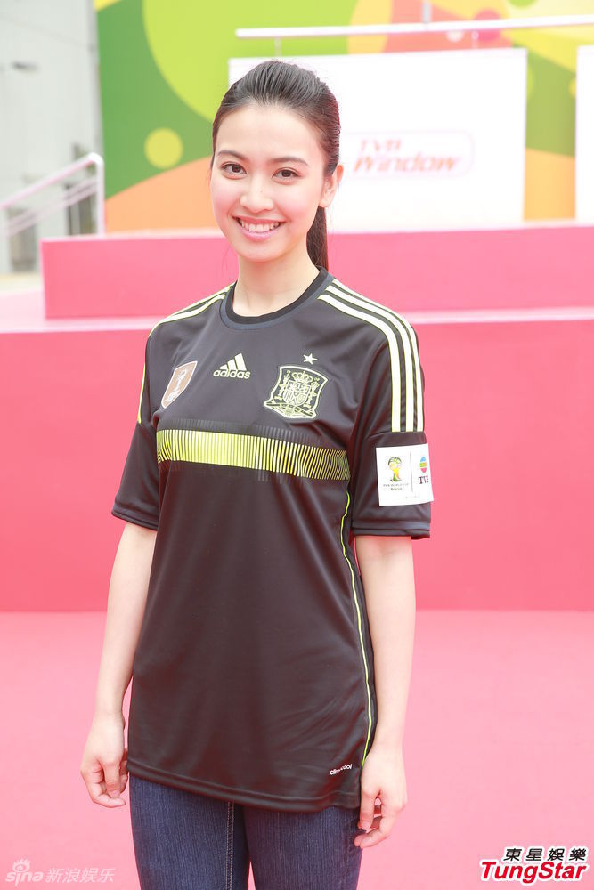 组图:苟芸慧将赴巴西世界杯称不怕治安差- 娱乐