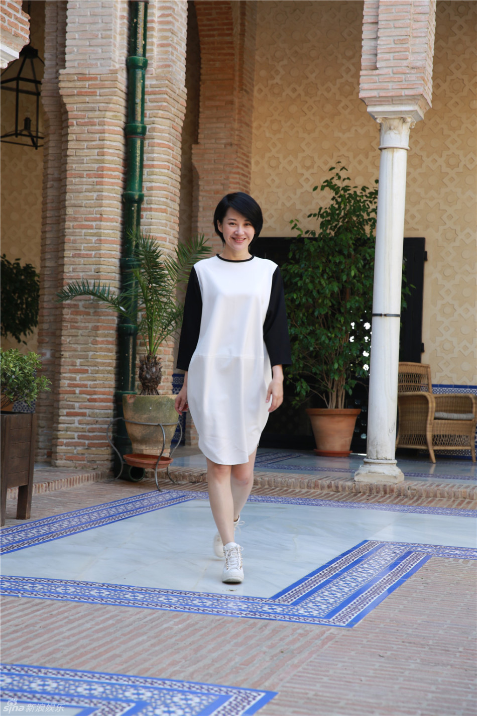 组图:许晴《花儿与少年》综艺首秀星范十足