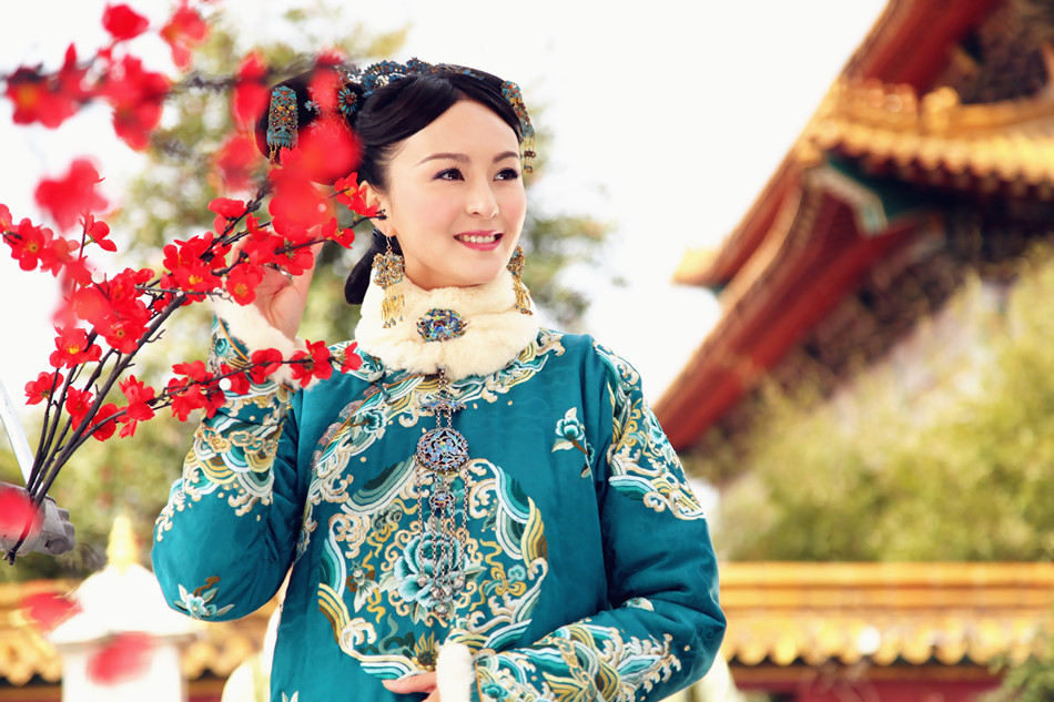 组图:戴娇倩《宫锁连城》花簇笑靥容颜