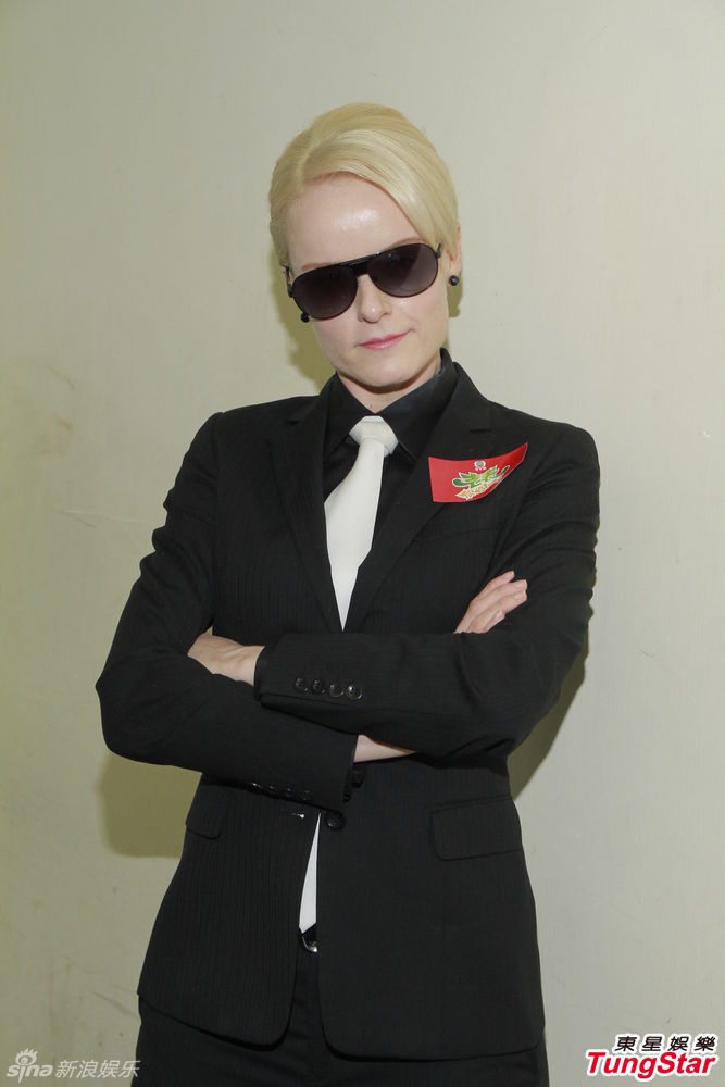 组图:王祖蓝拒女友再与张继聪有吻戏