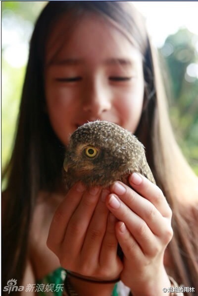 组图:现实版雨林精灵 美丽姐妹花守护西双版纳