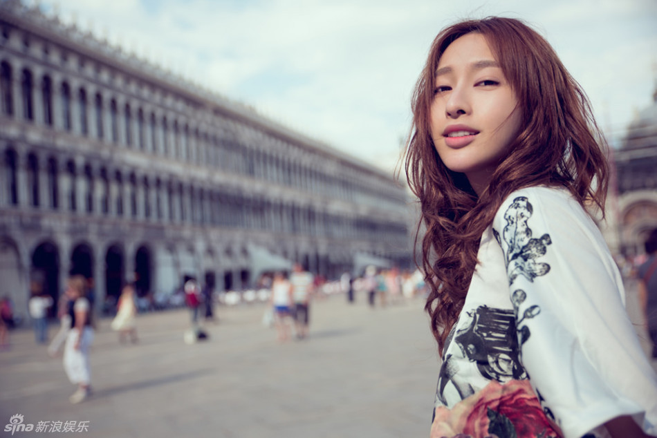 组图:张俪游记大片意乱情迷 邂逅威尼斯