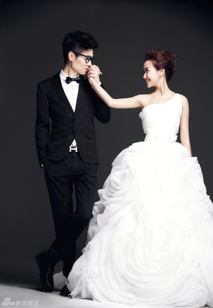 婚纱歌词_婚纱情侣头像(3)