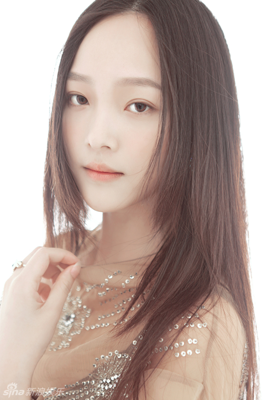 中国内地美女演员何杜娟