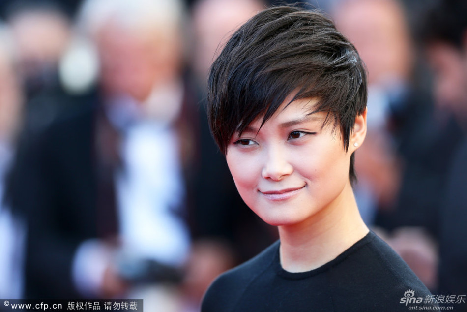  李宇春 微博新浪_ 李宇春 微博 背景 图_ 李宇春 腾