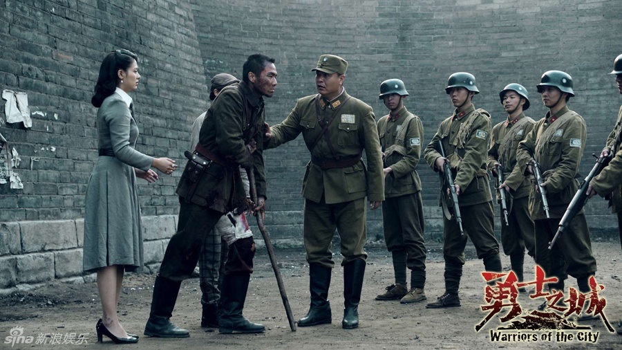 《勇士》钟汉良泥土装上阵 战争戏逼真(组图)-广西新闻网