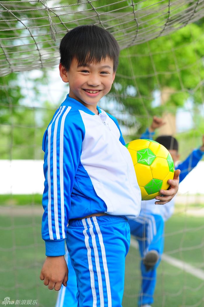 足球梦萌娃乱入世界杯 神预测巴西赢两球 -- 佛