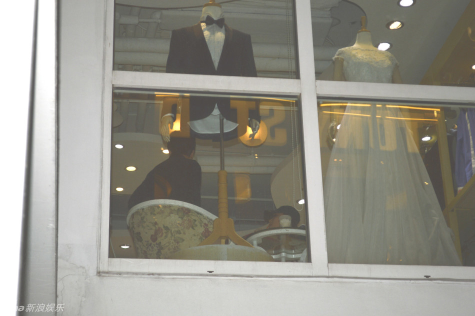 婚纱店门口_婚纱店门口设计(3)