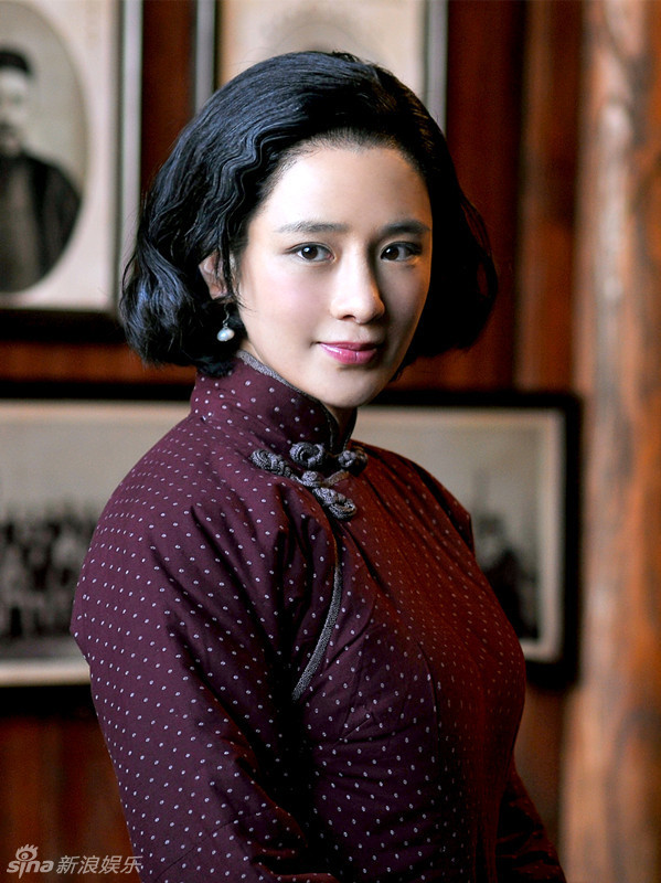 组图:《金战》曝剧照 周显欣饰才貌双全女战士