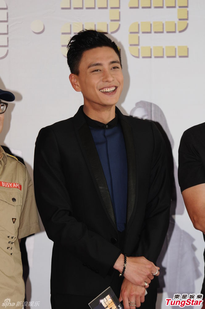 黄宗泽新片发布会避谈结婚问题