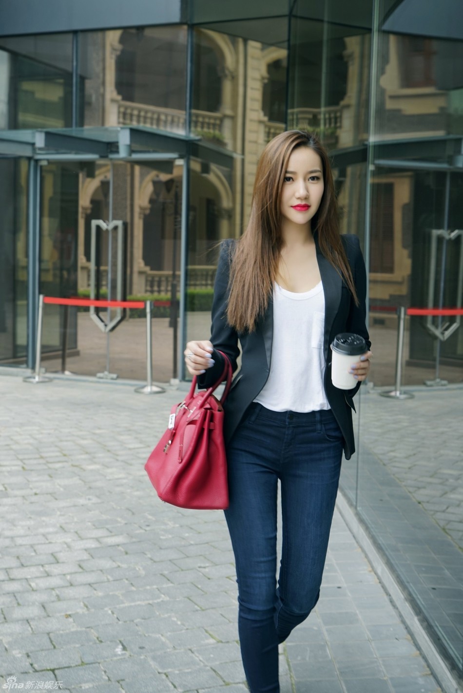 组图:韩雨芹OL街拍尽显白领丽人范儿 - 娱乐明星 - 黔南在线-黔南论坛