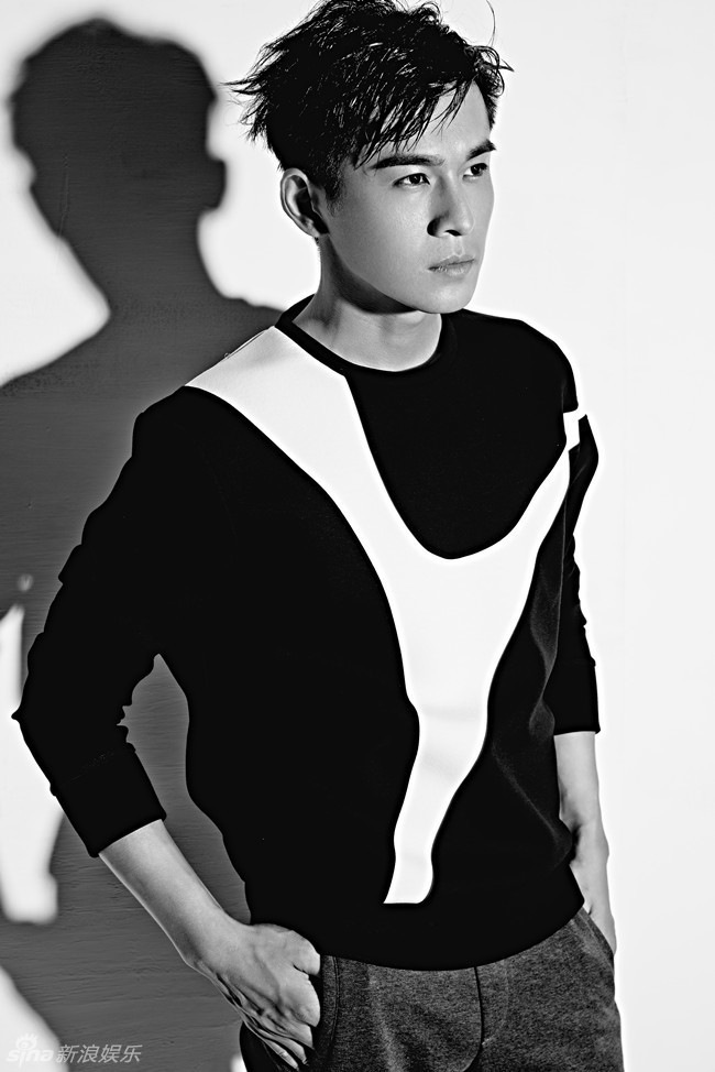 组图:乔振宇质感写真 型男玩转光影世界