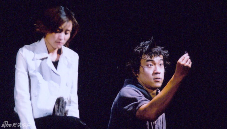 疯子的爱情讲了什么 704_1369980_807896.jpg