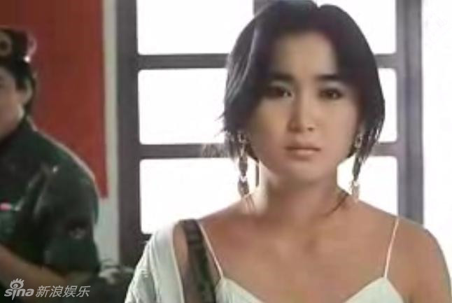 [青春照相馆]温碧霞罕见青涩照:燃烧的火玫瑰