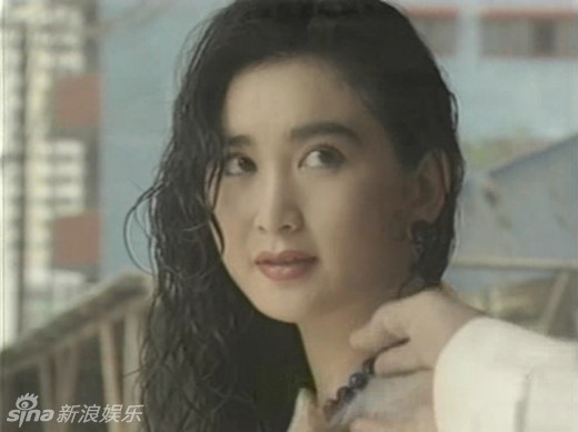 [青春照相馆]温碧霞罕见青涩照:燃烧的火玫瑰