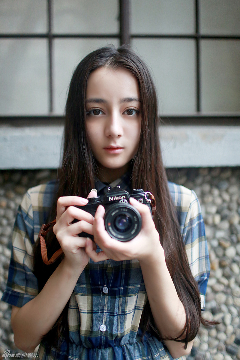 看醉了!古剑奇谭小<em>师妹</em>玩<em>穿越</em> 曝校园清新写真