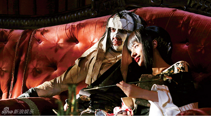 组图:《浪客剑心》曝完结篇海报 剑心受伤倒地