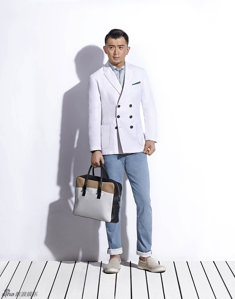 郭家铭曝杂志大片 西装革履显时尚魅力 -- 佛山E家|佛山信息网|顺德信息网|第一综合信息门户网-FSEHOME.COM