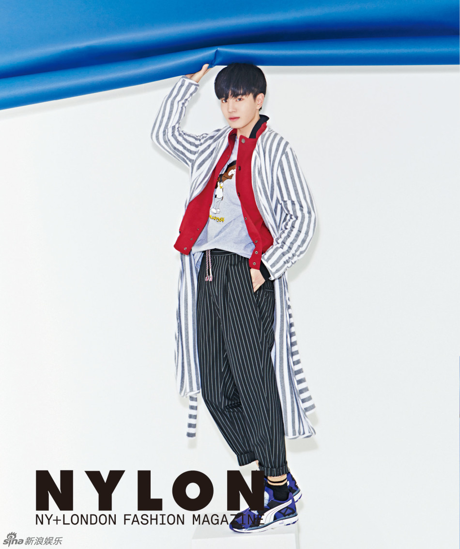 组图:Infinite成钟写真 童心未泯活力足