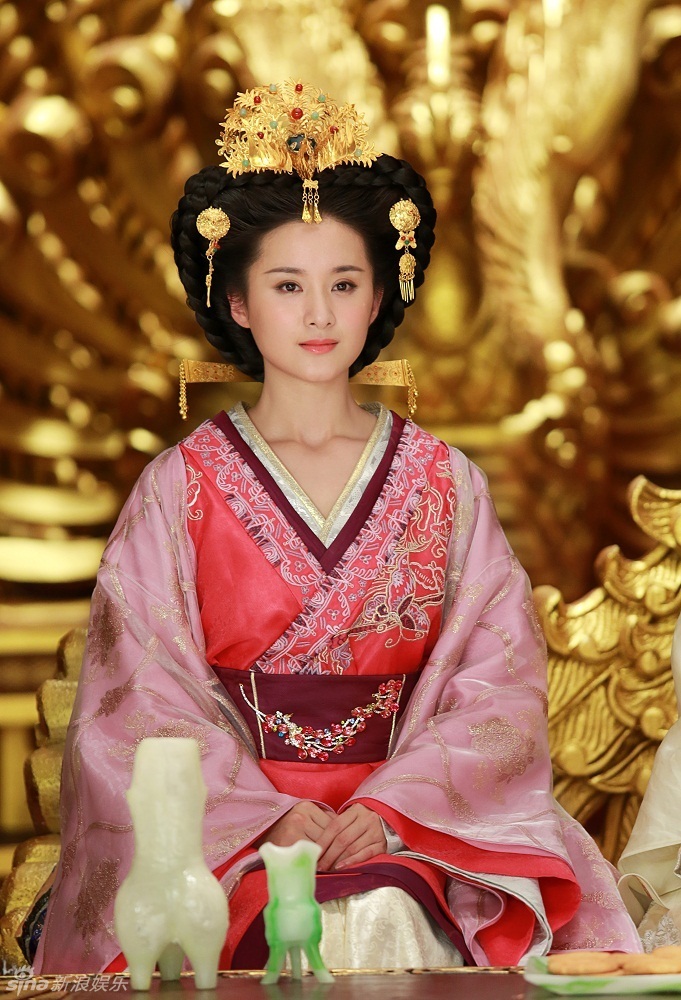 皇后郑媛元与卫姬王珞丹