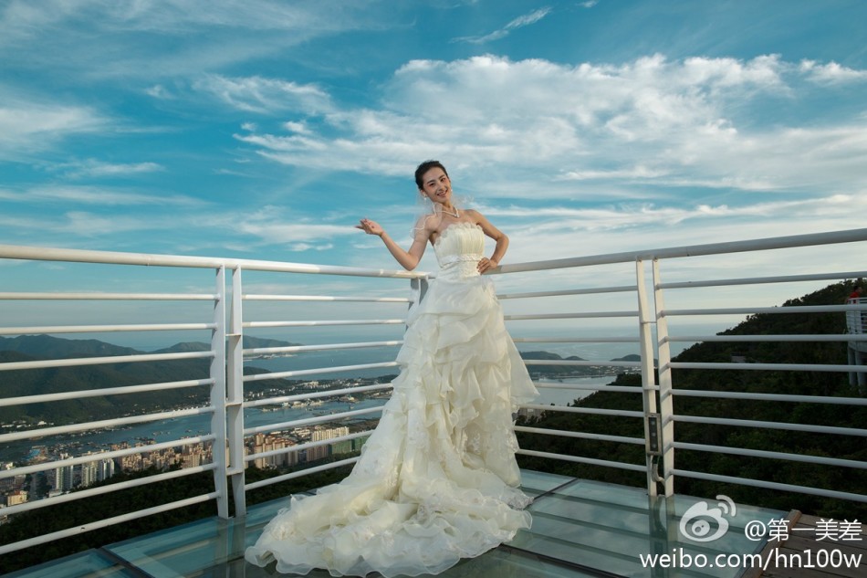 婚纱短片_动漫婚纱情侣头像(2)