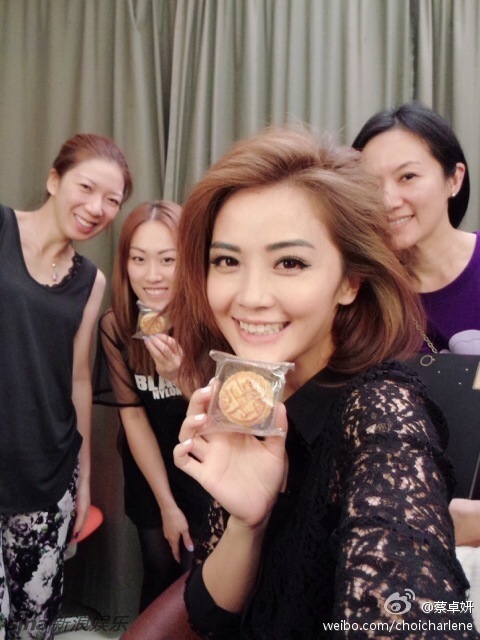 杨幂可爱萌萌哒图片_皮皮网 杨幂可爱萌萌哒图片