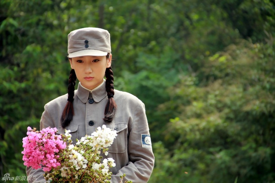 组图:《雪豹坚强岁月》曝光高洋军装剧照