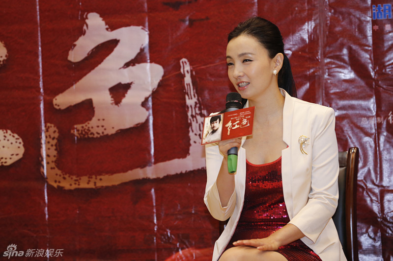 《红色》18日首播 小陶虹参观中山舰