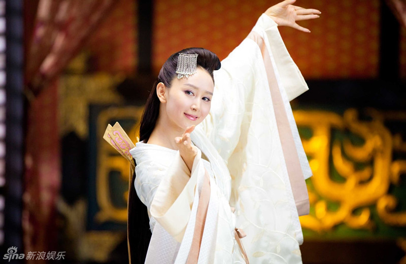 组图:明星古装舞蹈三绝招 转圈甩袖特写