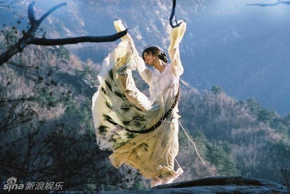 组图:明星古装舞蹈三绝招 转圈甩袖特写