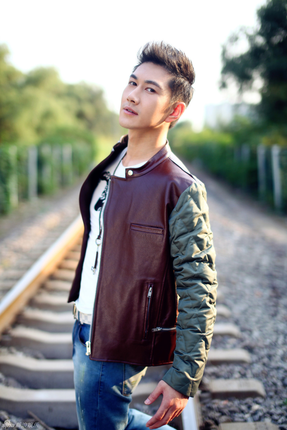 何明翰