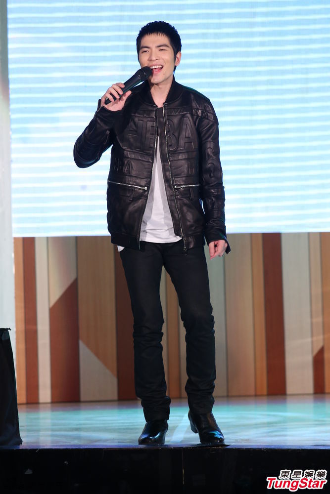 组图:萧敬腾称从小混帮派 被电视台威胁剪画面_音乐新闻_大众网