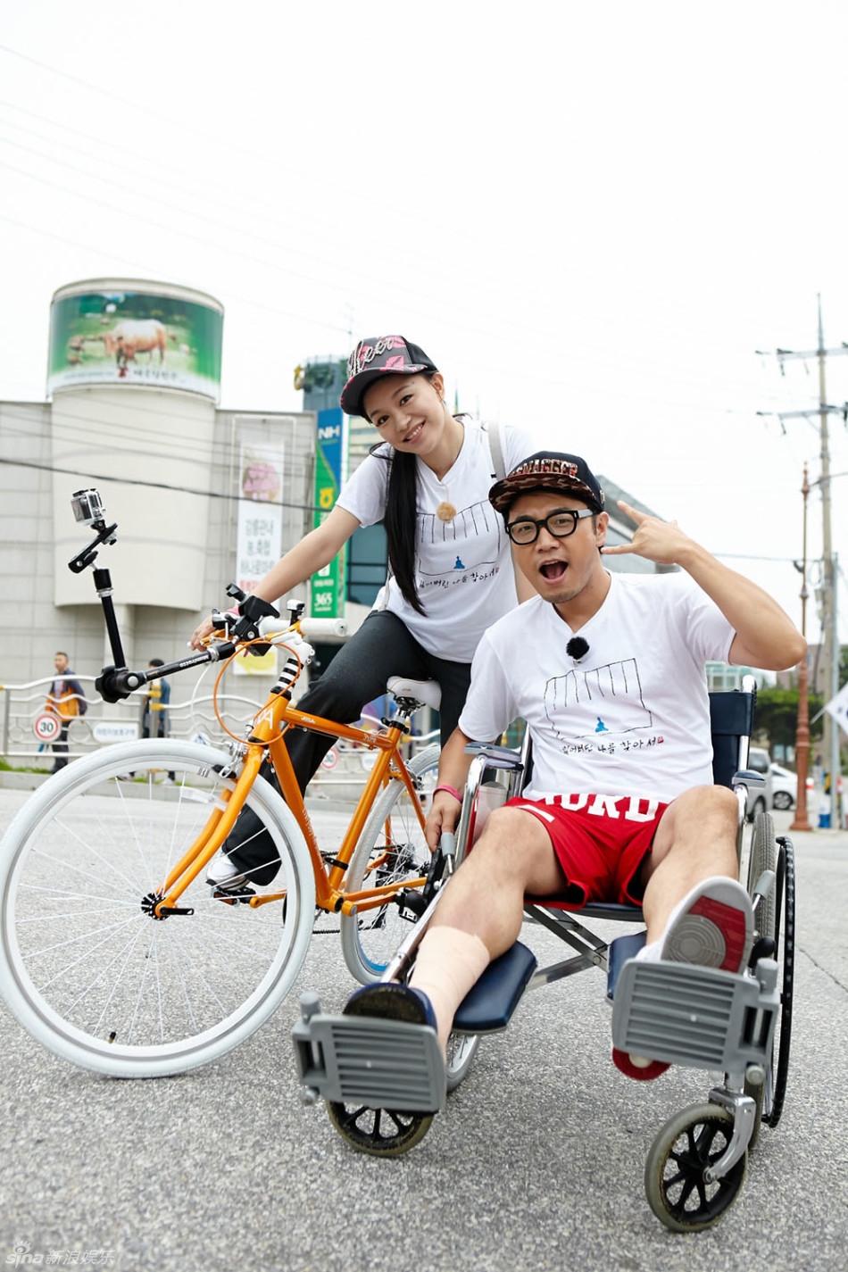 组图:文薇深情告白 王铮亮泪洒节目现场