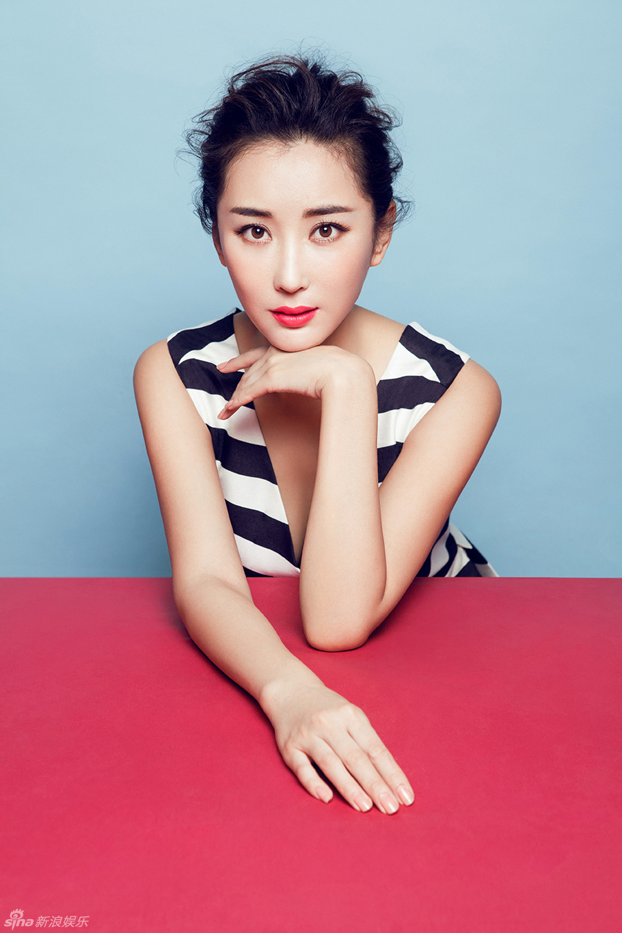 杜若溪美女图片高清-杜若溪整容前照片-杜若溪个人资料图片(17p)