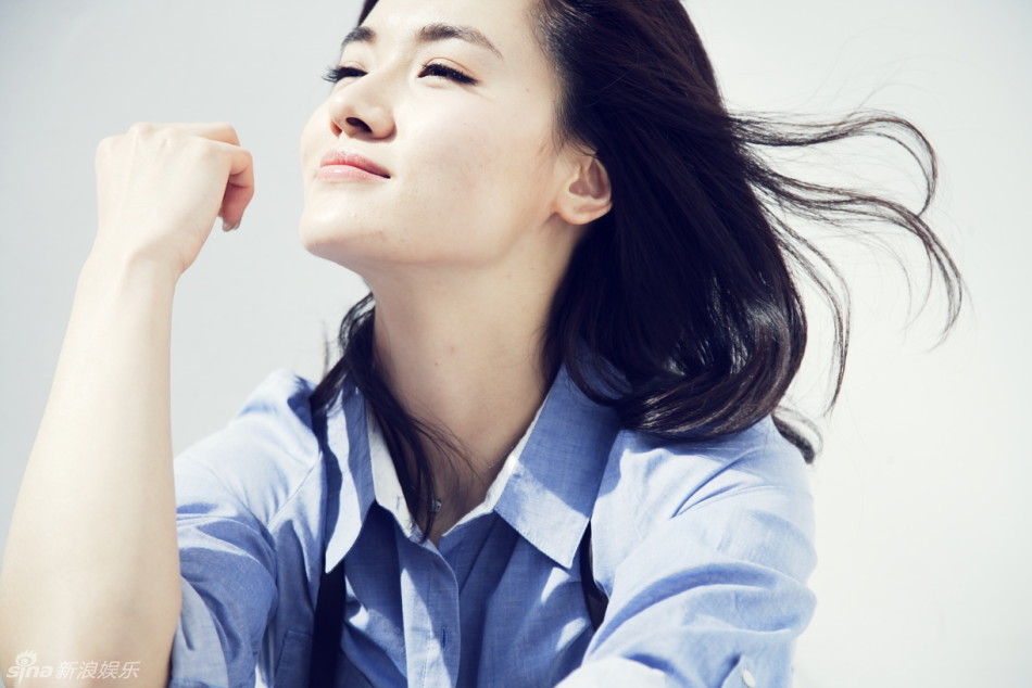 组图:邢宇菲秋季写真曝光 化身阳光天使暖人心