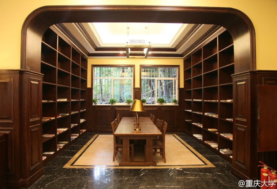 组图:民国风图书馆复古感十足 怀旧装修书香浓