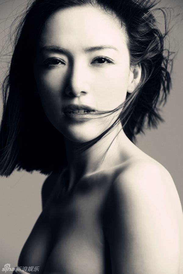  叶一云 酥胸半露, 叶一云 双眼迷离, 叶一云 魅惑,组