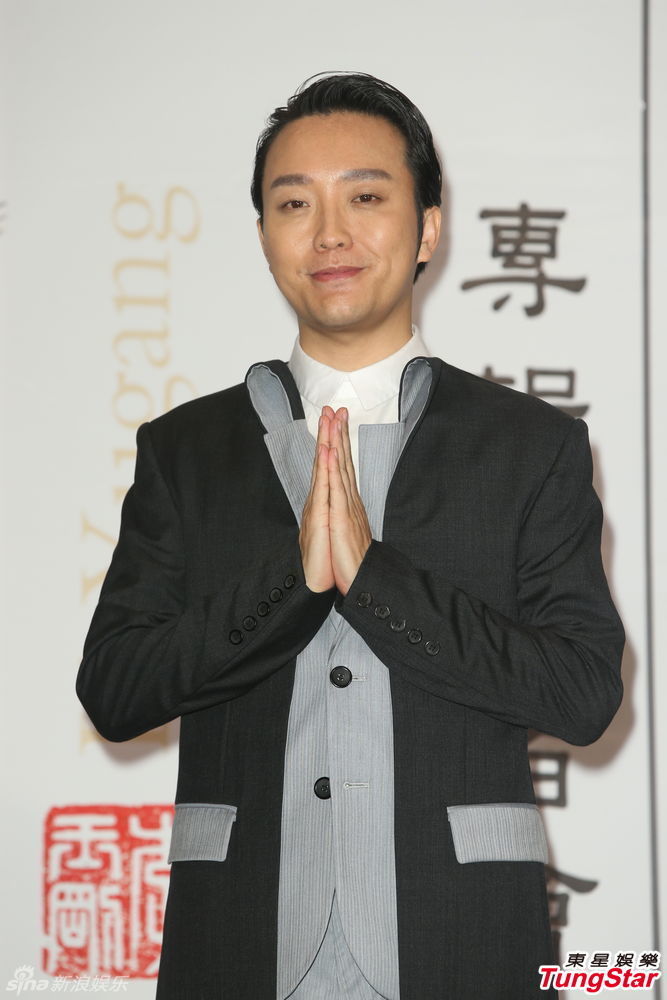 组图:李玉刚宣传新专辑否认炒作 最想演汉奸