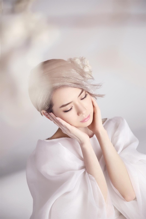 戚薇你好再见曲谱_你好安怡戚薇(2)