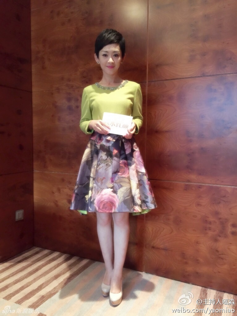组图:央视主持瑶淼曝女儿近照 大眼尖脸小美人_高清图集_新浪网