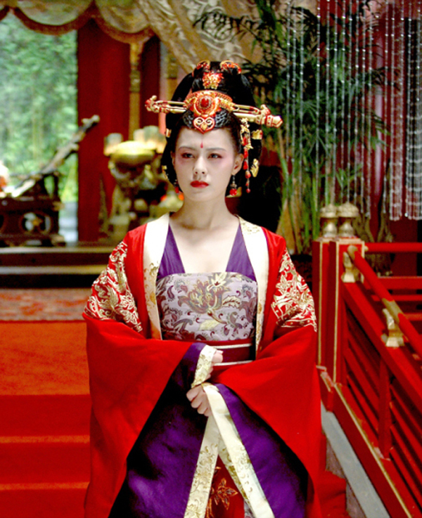 组图:不看大头看全身 各版武则天华美服饰赏析_高清图集_新浪网